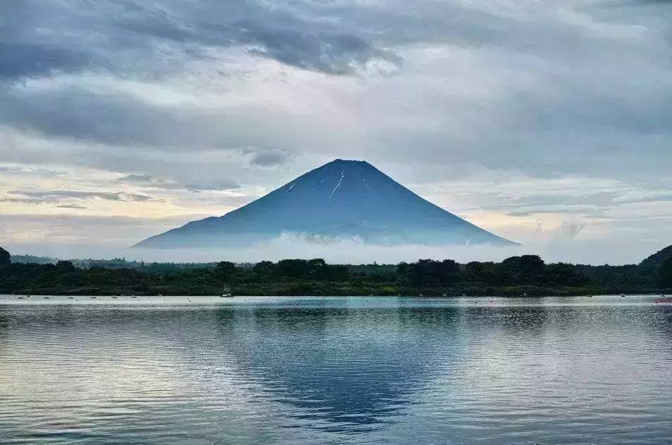 The trip to Tokyo has been farther away in the morning than ever before.